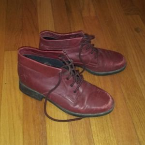 Vintage red Laura Scott booties